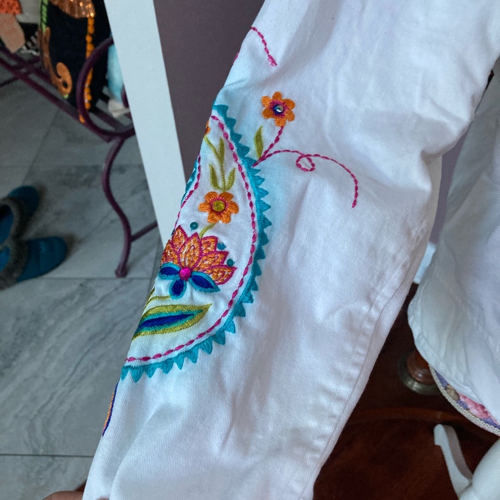 Entice Embroidered Jacket - Picture 6 of 8